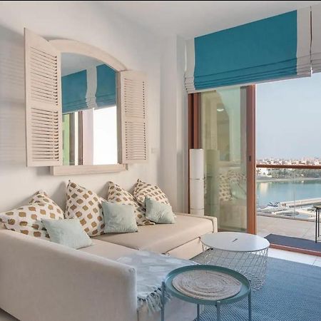 Апартаменты Luxury On The Palm With Marina View Balcony Дубай Экстерьер фото